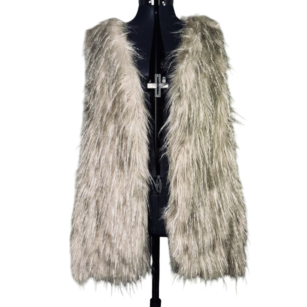 Maurices Womens XXL Faux Feather Fur Open Crochet Cardigan Vest Sweater Beige